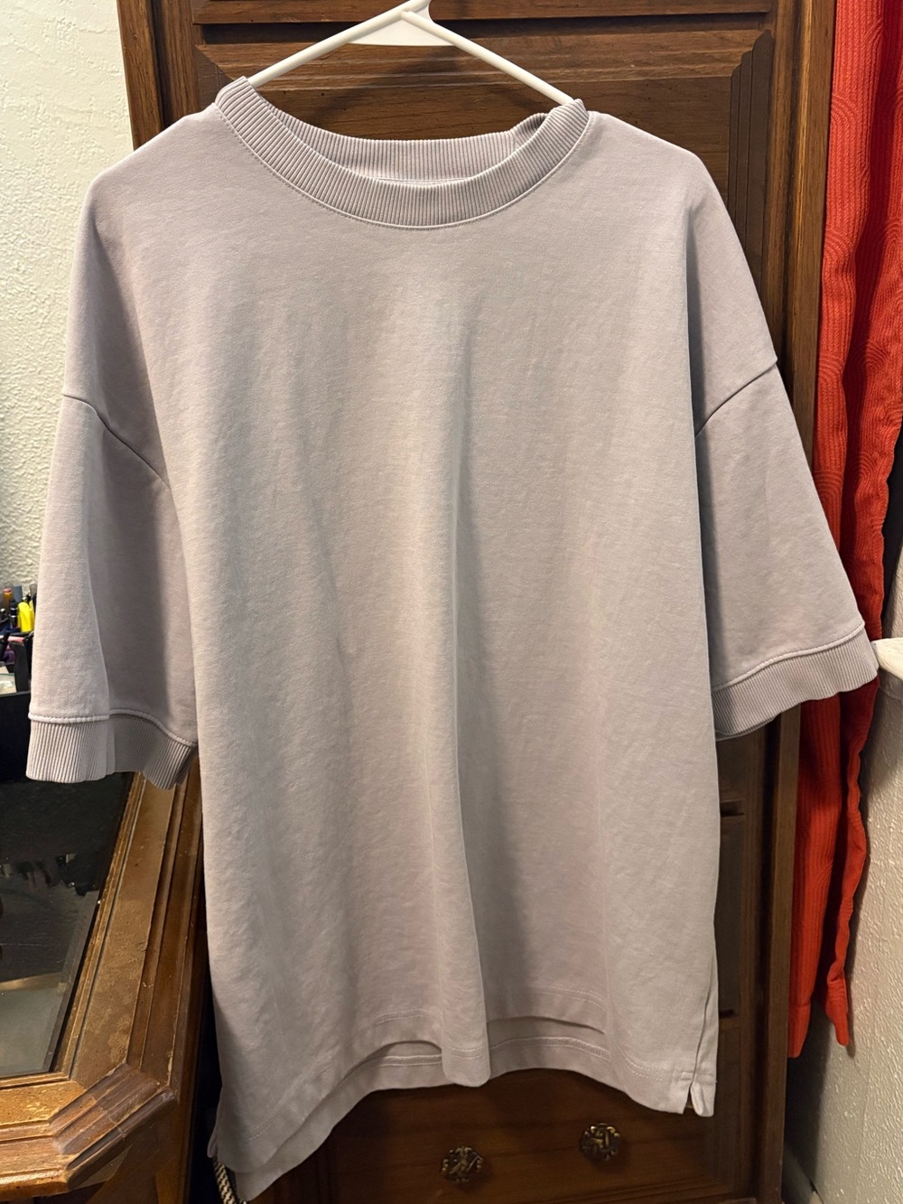 Zara Oversized Short-Sleeve Sweatshirt in Light Gray